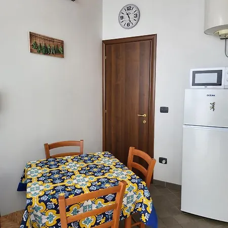 Lemon House Avola